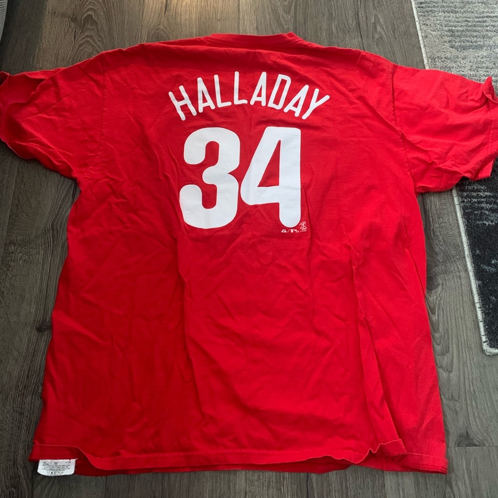 Roy Halladay Phillies t-shirt